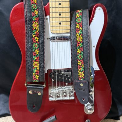 Sangle guitare acoustique, guitare basse. Vintage. Cuir noir et ruban